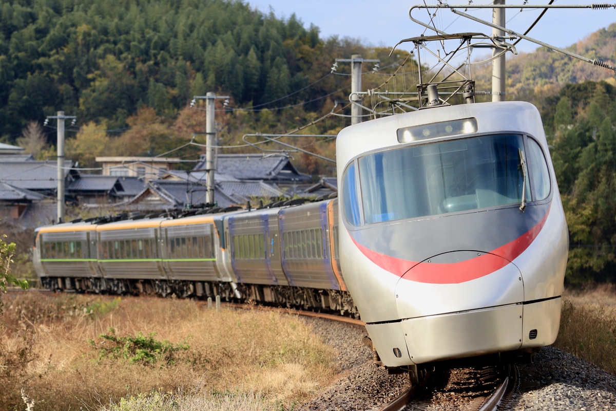 JR四国 松山運転所 8000系 L5編成