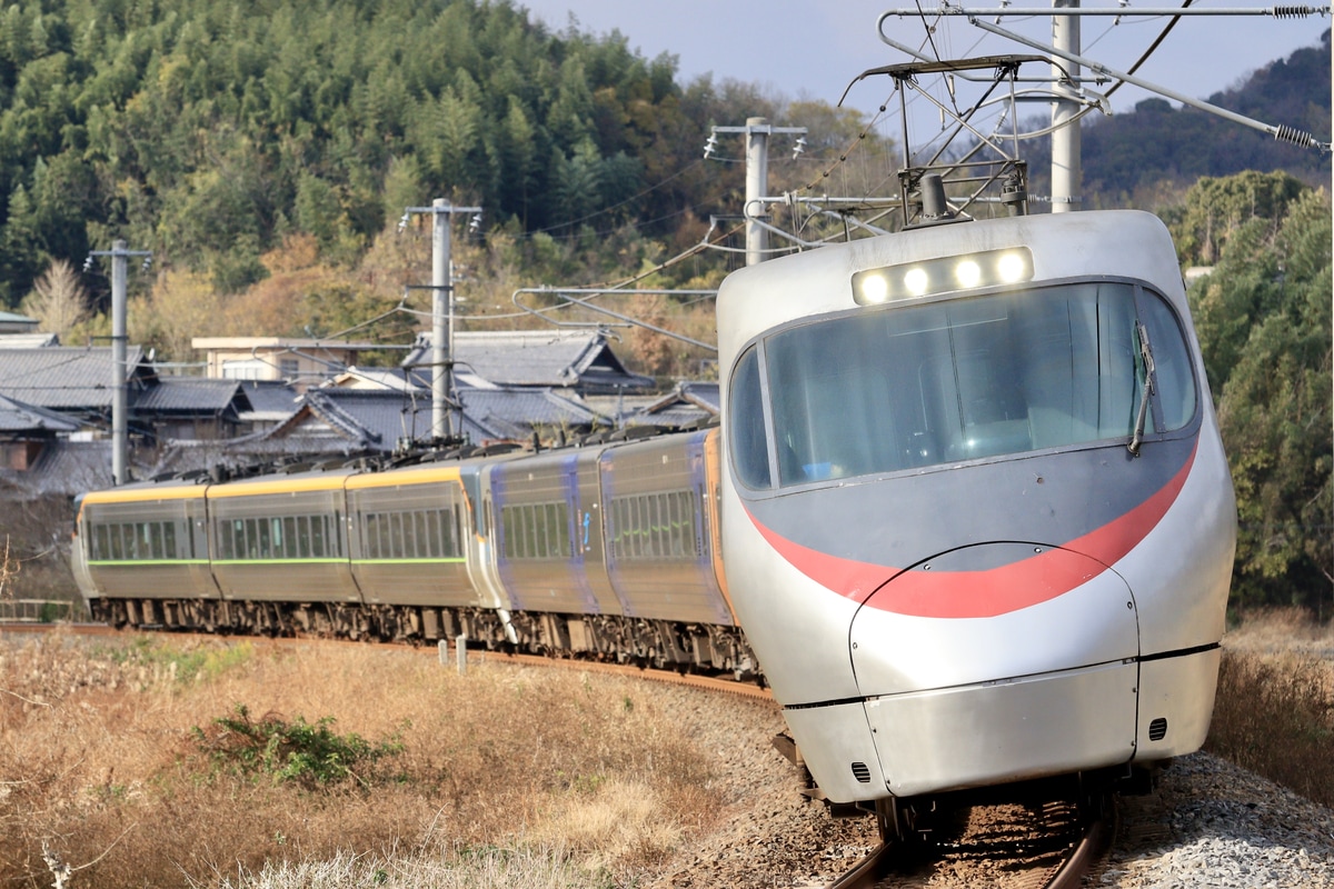 JR四国 松山運転所 8000系 L5編成