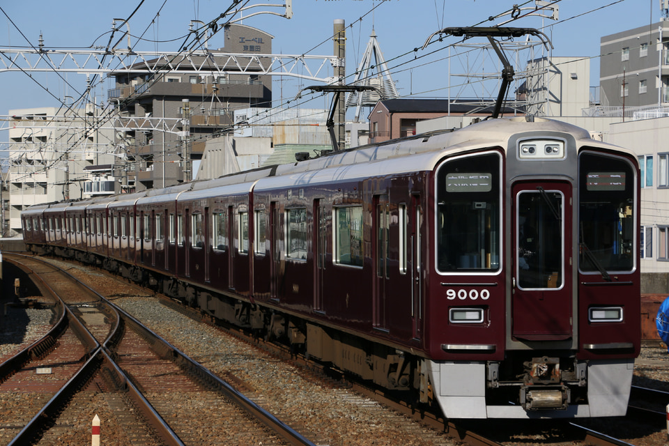 阪急9000系9000×8R<br class="br-sp" />(9000F)(9000編成)の写真