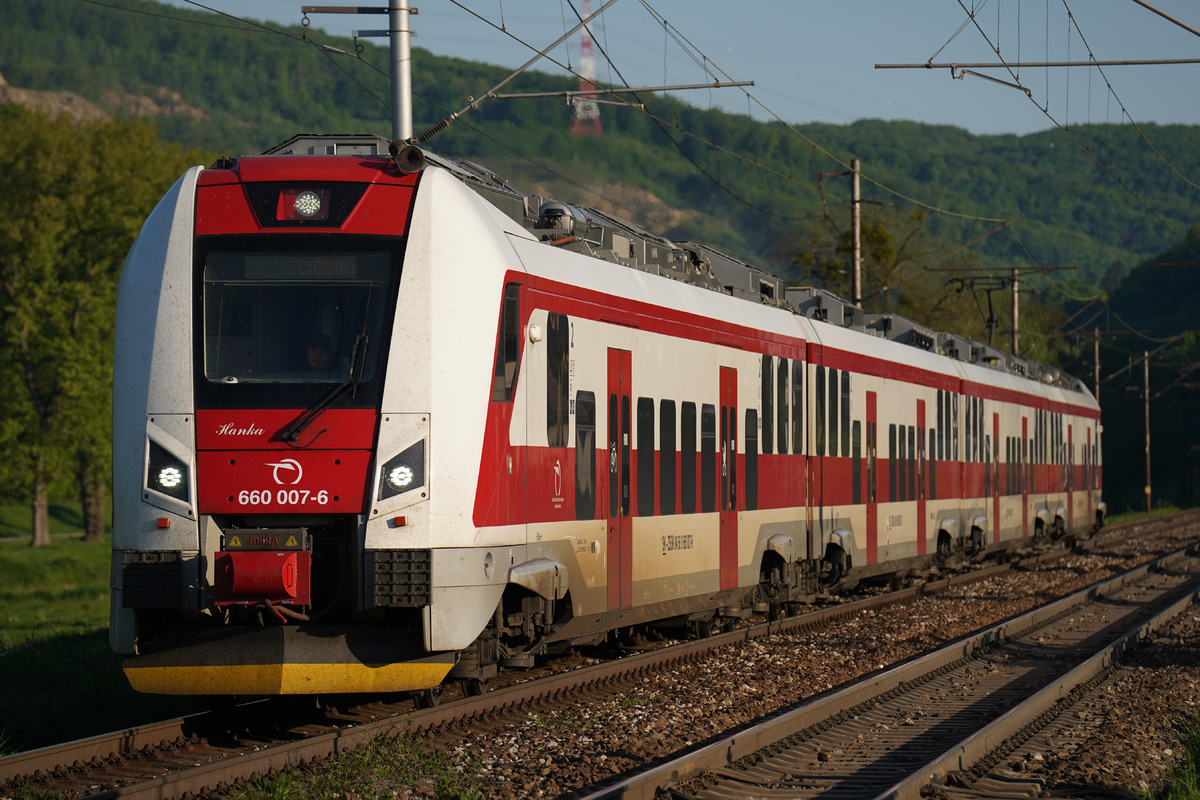 Železnice Slovenskej republiky(スロバキア国鉄)  Class660 