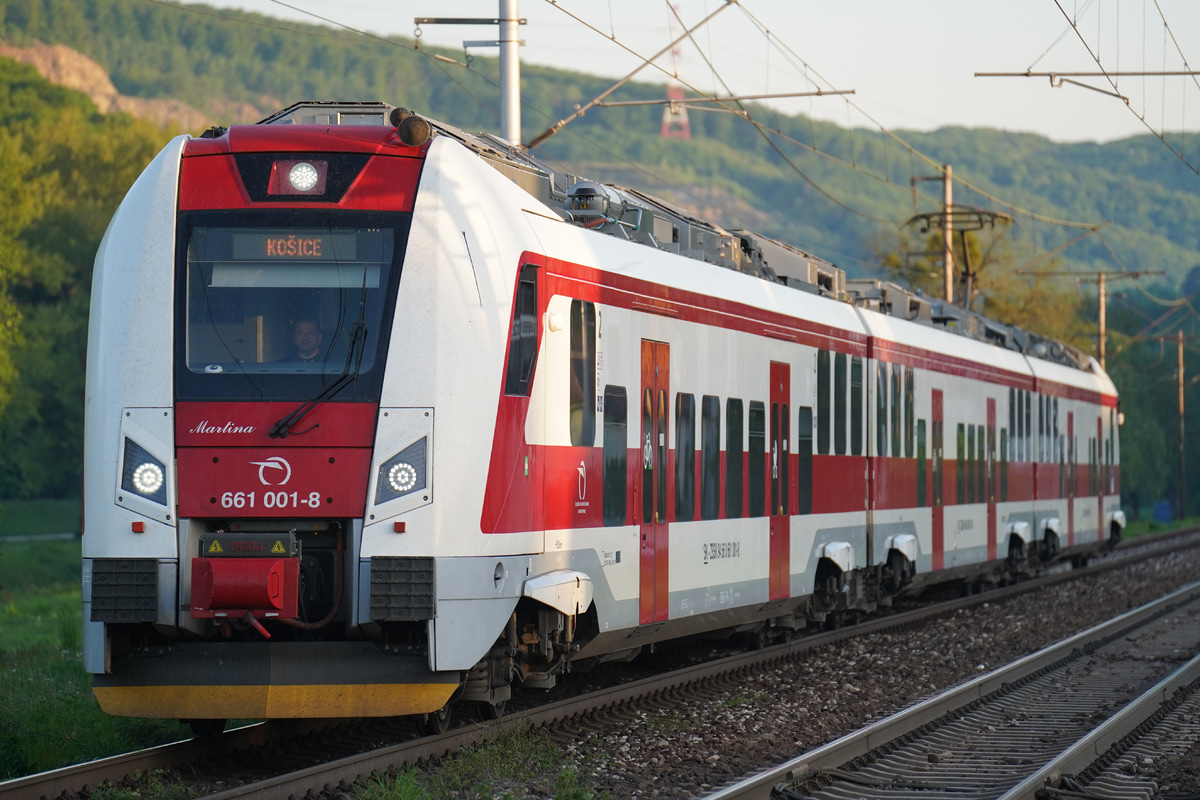 Železnice Slovenskej republiky(スロバキア国鉄)  Class661 