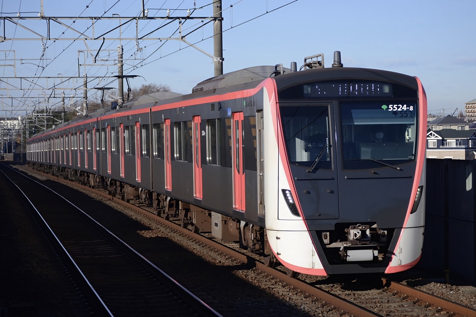 都営5500形5524編成<br class="br-sp" />(5524F)の写真