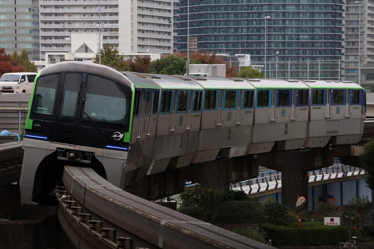 東京モノレール 昭和島車両区 10000形 10061F