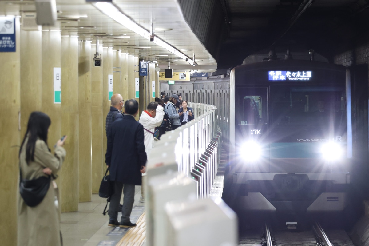 JR東日本 松戸車両センター本区 e233系 マト19編成