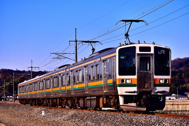 高崎車両センター211系タカA32編成を大平下～岩舟間で撮影した写真