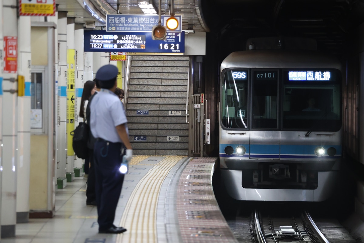 東京メトロ 深川検車区 07系 07-101F