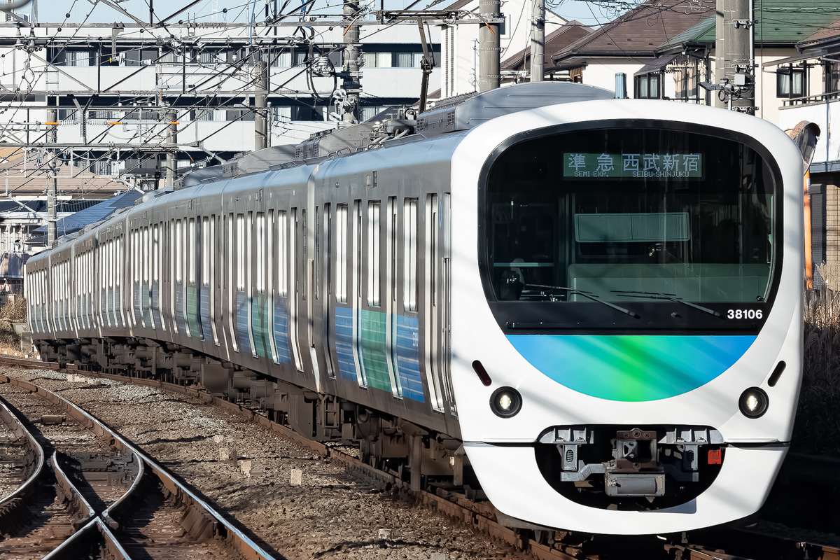 西武鉄道  30000系 38106F