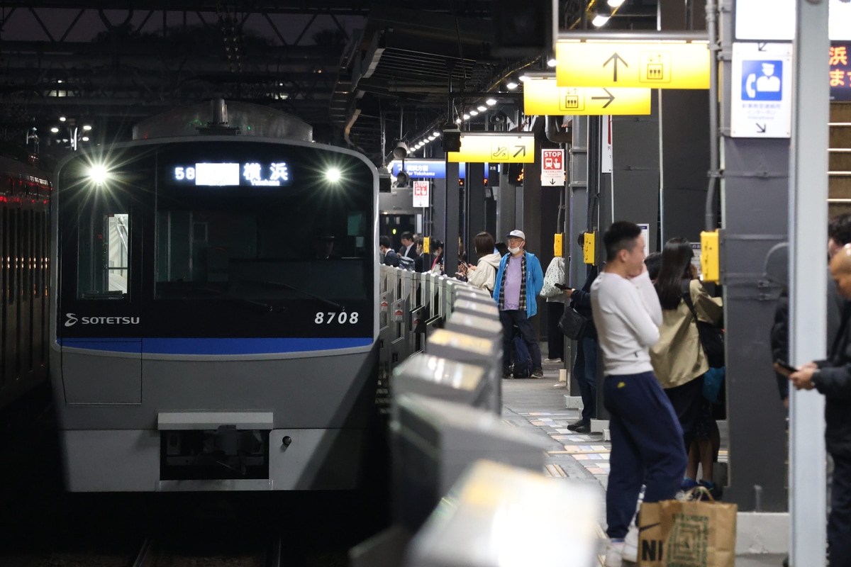 相模鉄道 かしわ台車両センターかしわ 8000系 8708F