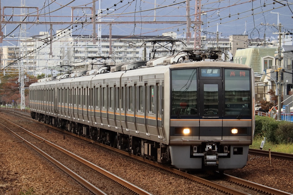 JR西207系T24編成の写真