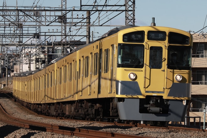 小手指車両管理所新2000系2073Fを小手指～西所沢間で撮影した写真