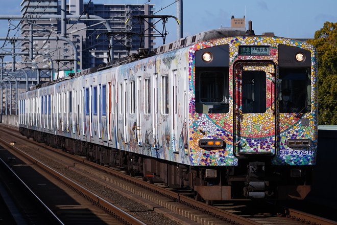 西大寺検車区5800系DH01編成を若江岩田駅で撮影した写真