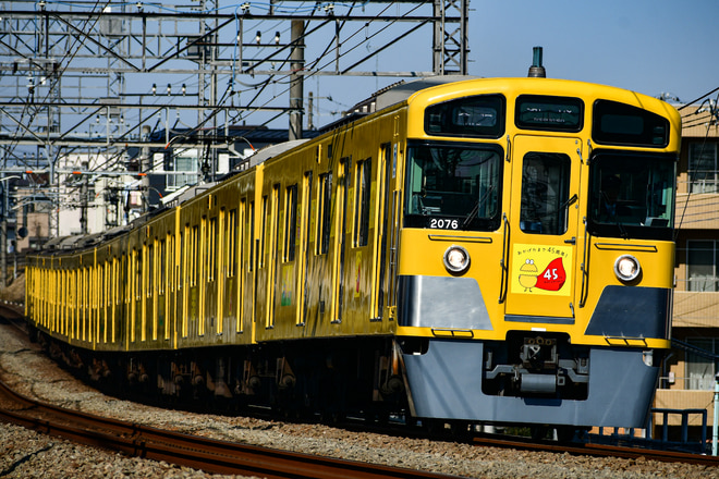 池袋線車両所小手指車両基地新2000系2075fを西所沢～小手指間で撮影した写真