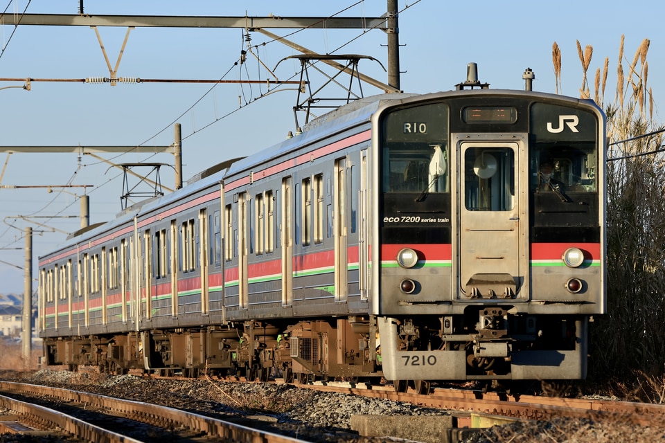 JR四7200系R10編成<br class="br-sp" />(R10編成)の写真