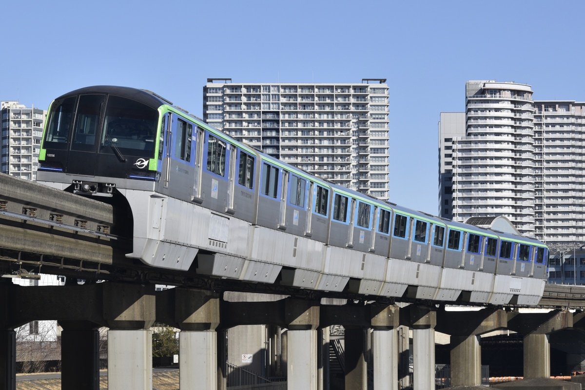 東京モノレール 昭和島車両区 10000形 10051F