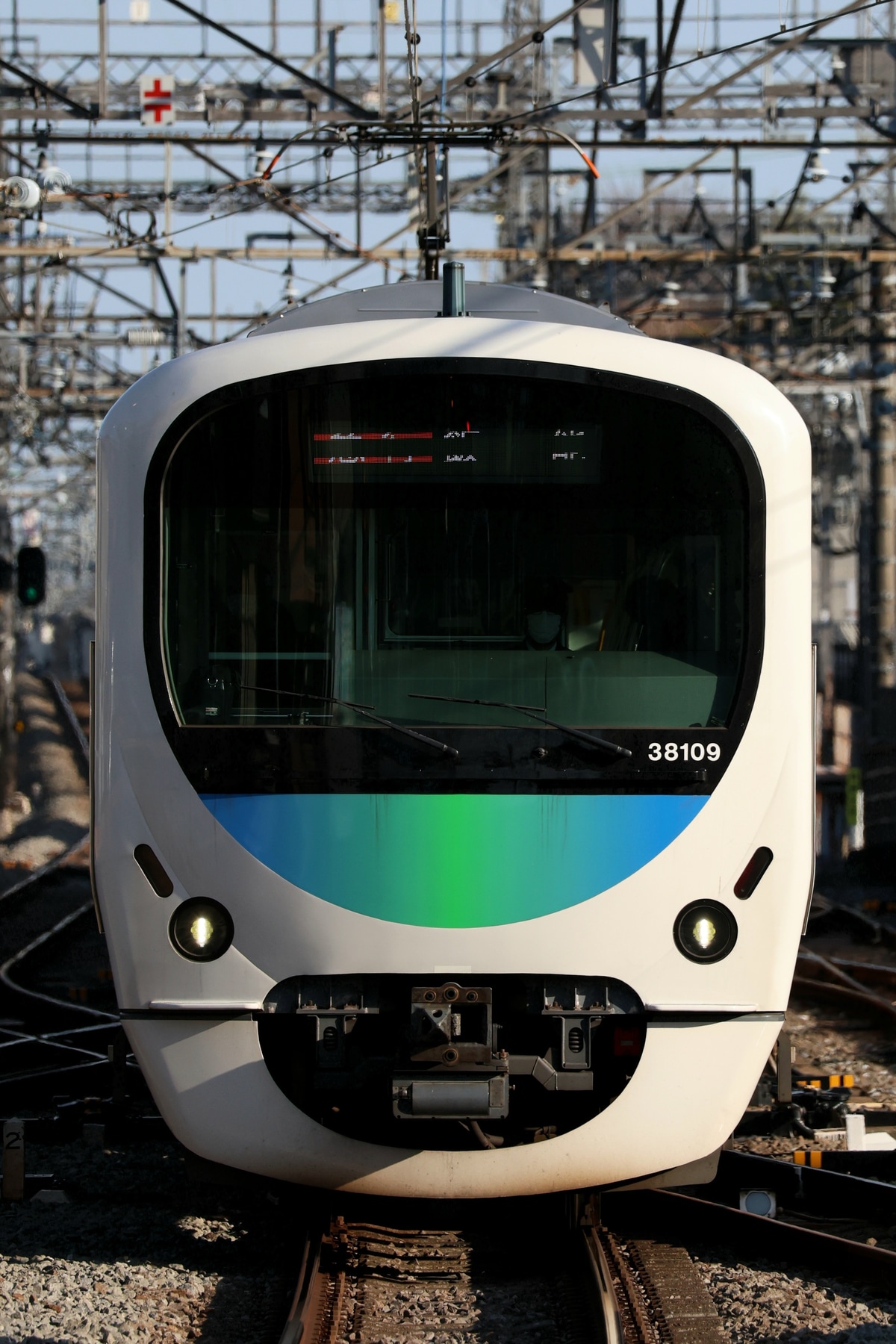 西武鉄道  30000系 38109F