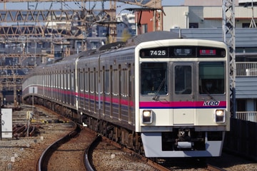 京王電鉄 高幡不動検車区 7000系 7425編成