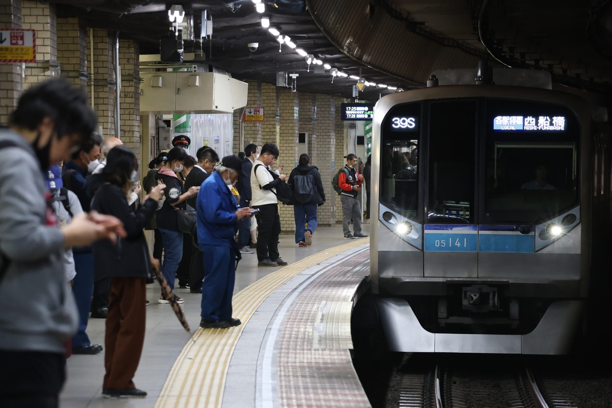 東京メトロ  05系 05-141F
