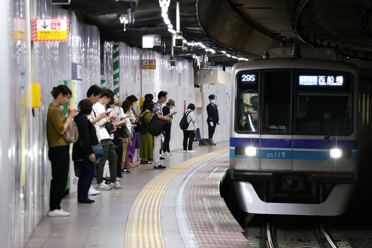 東京メトロ  05系 05-119F