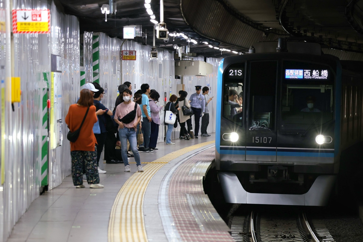 東京メトロ  15000系 15107F