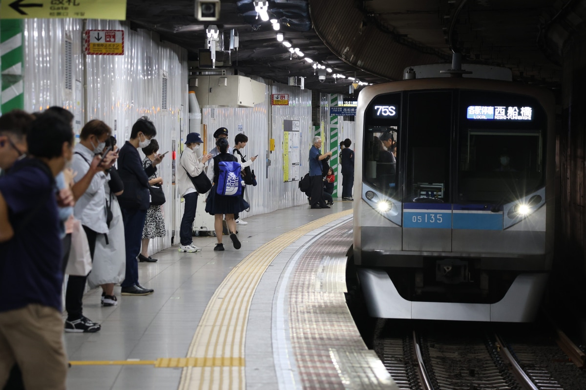 東京メトロ  05系 05-135F