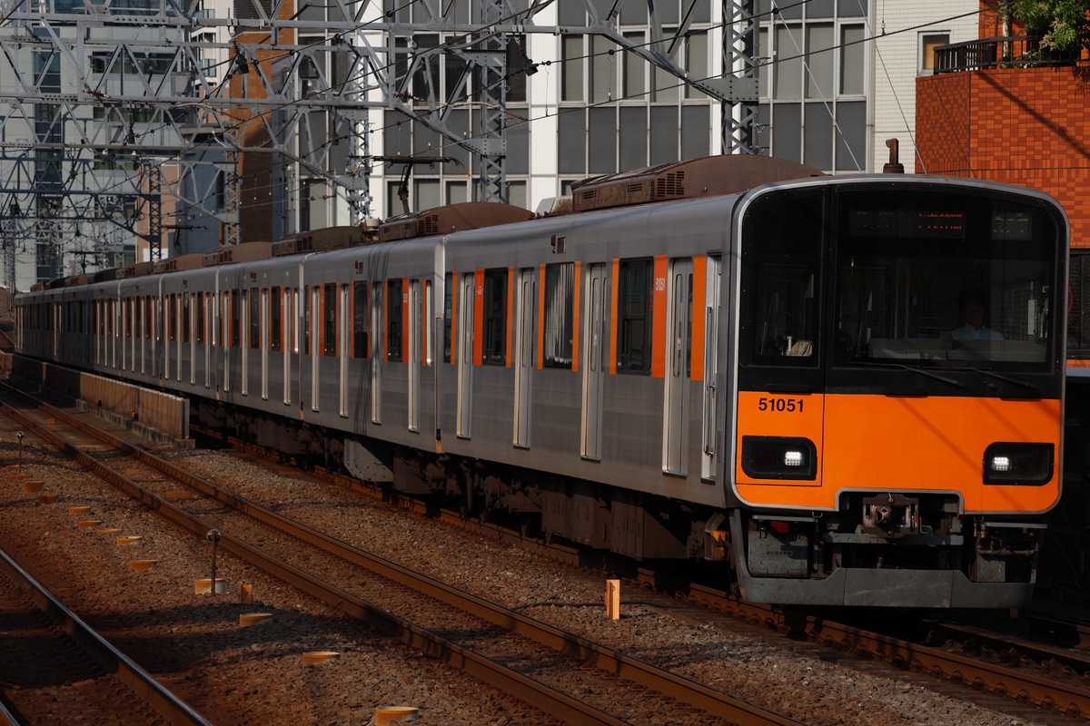 東武鉄道  50000系 51051F