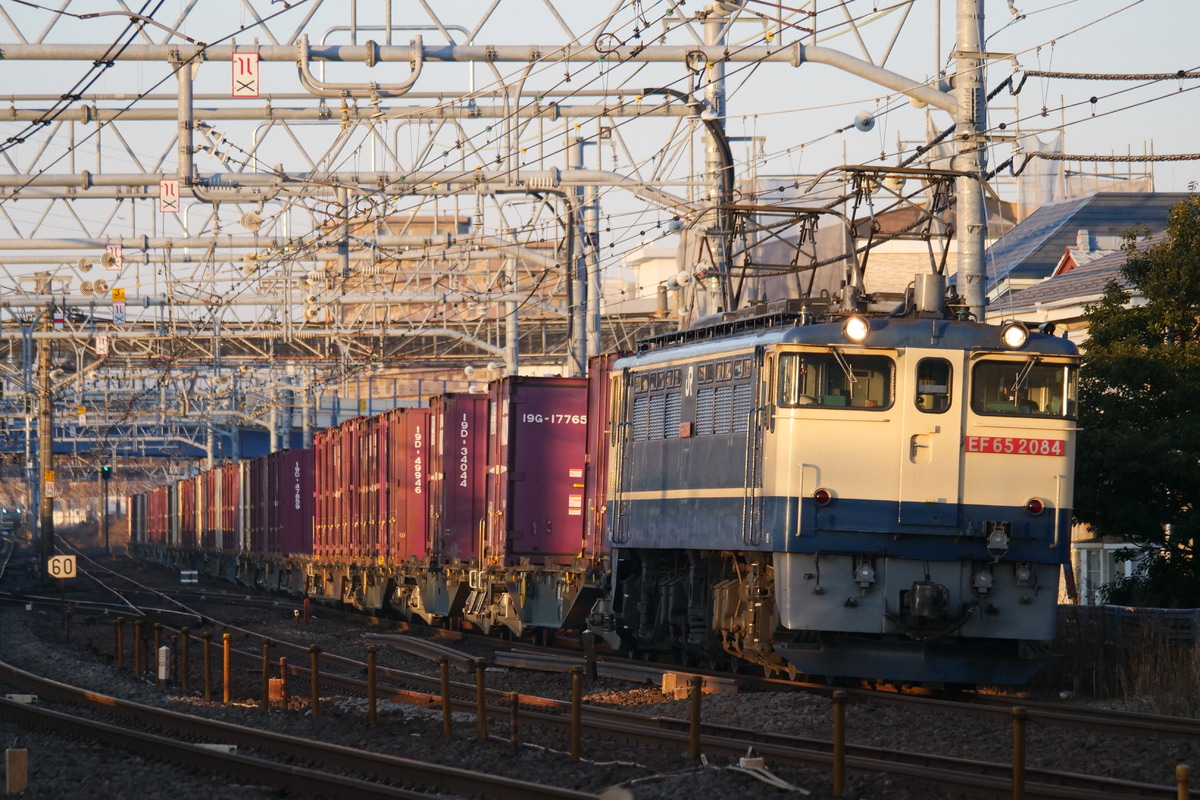 JR貨物  EF65 2084