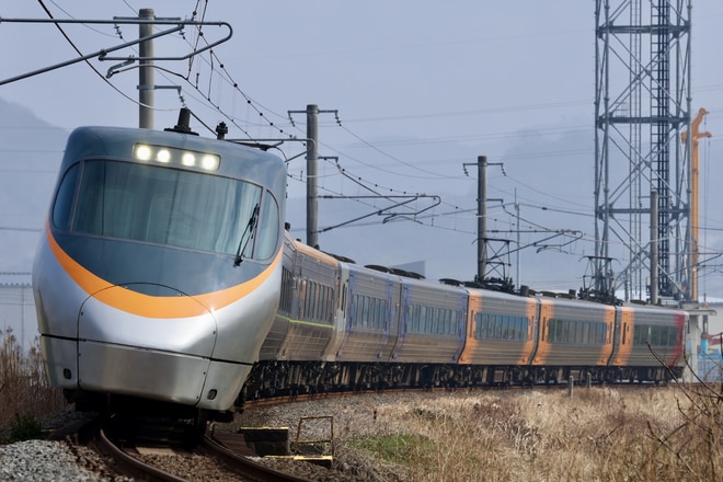 松山運転所8000系L3編成をみの～詫間間で撮影した写真