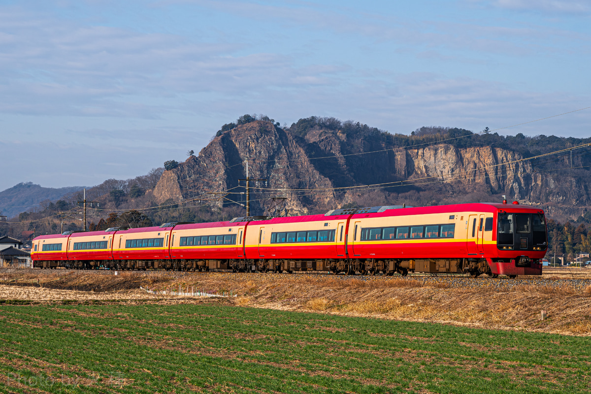 JR東日本 大宮総合車両センター東大宮センター 253系 OM-N02編成