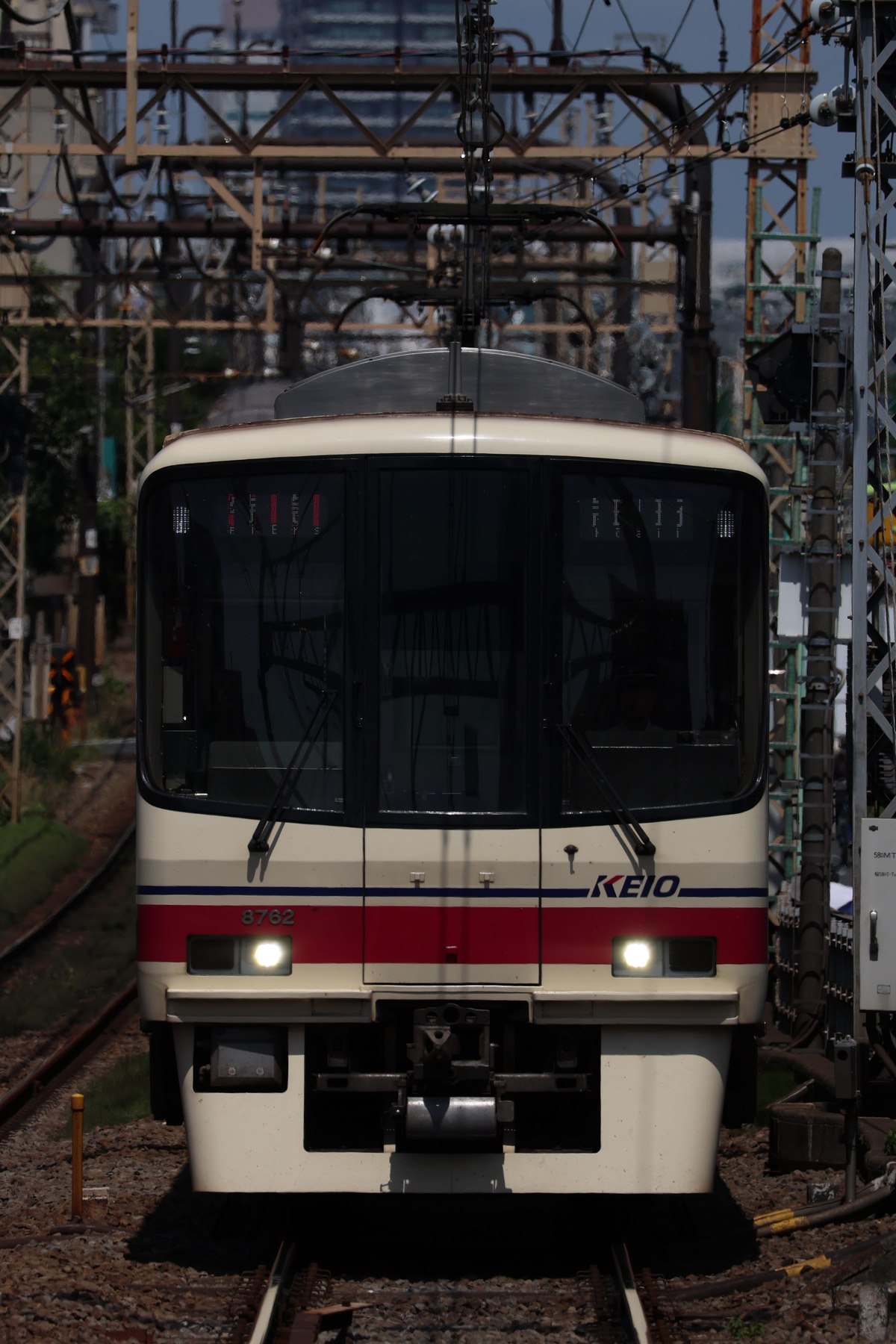 京王電鉄  8000系 8712F