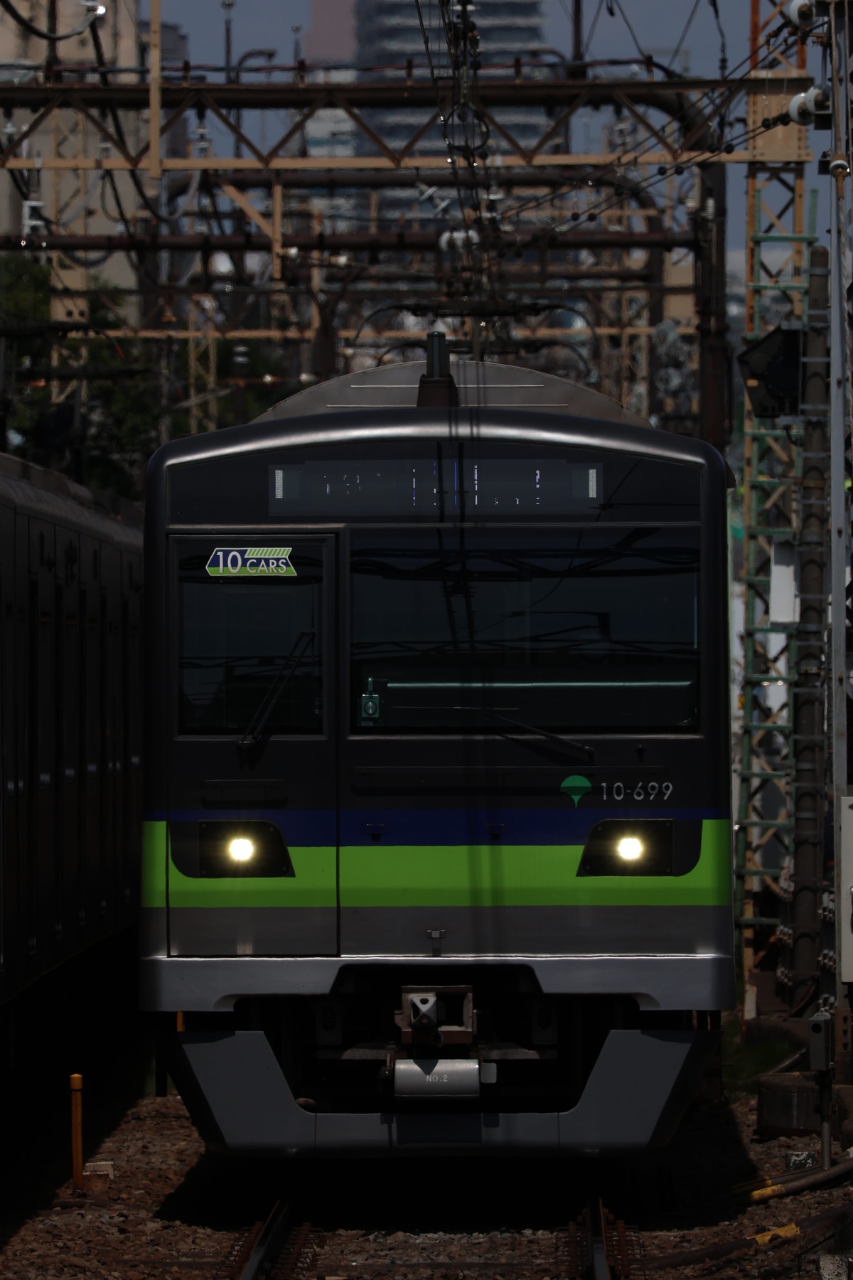 東京都交通局 大島車両検修場 10-300形 10-690F