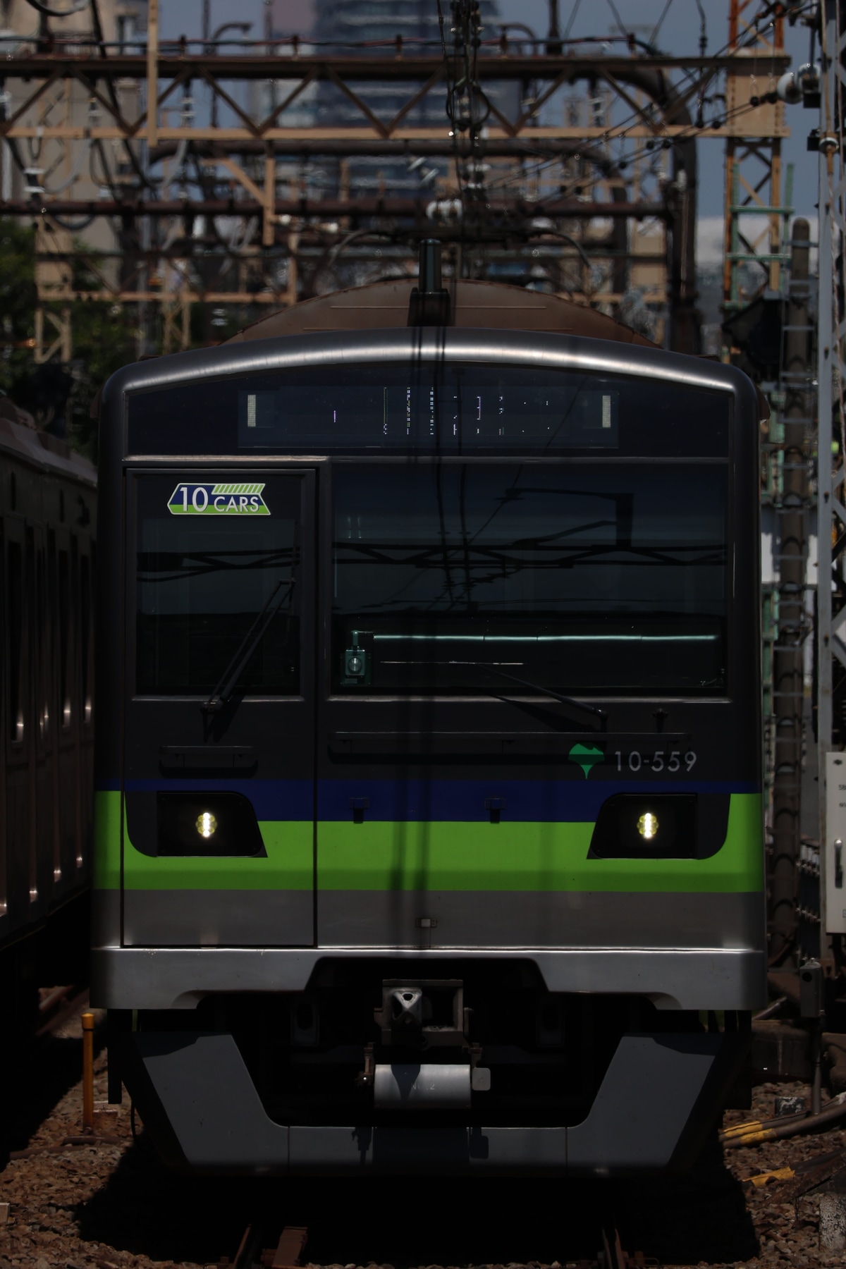 東京都交通局 大島車両検修場 10-300形 10-550F