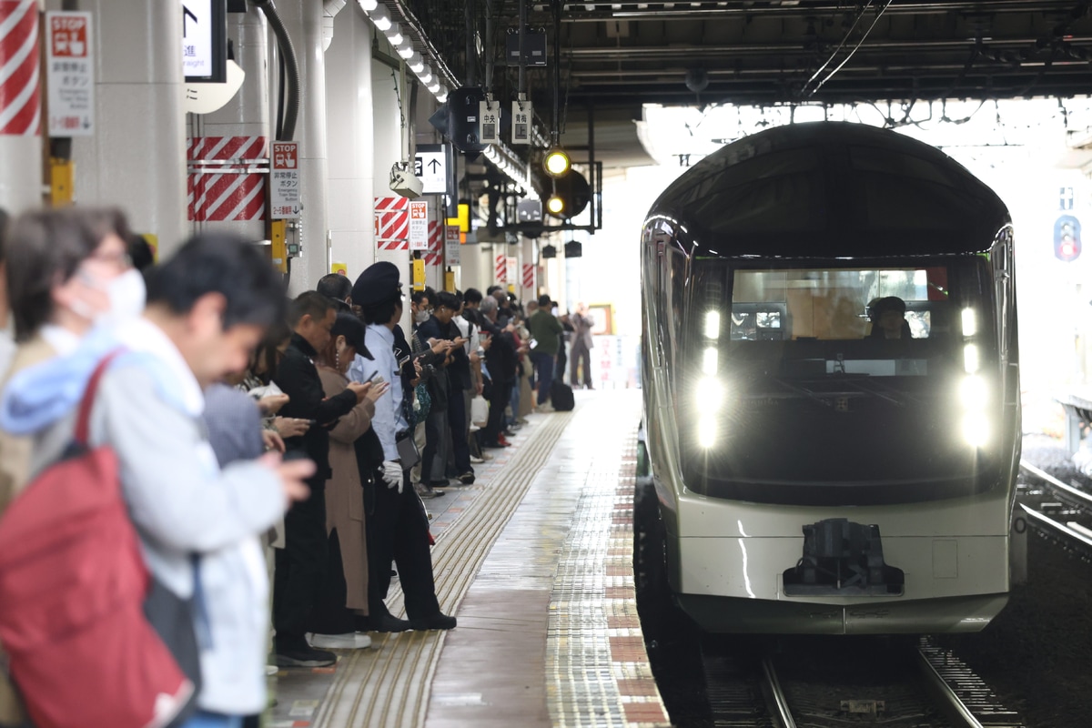 JR東日本 尾久車両センター E001系 