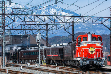 東武鉄道 下今市機関区 DE10 1099