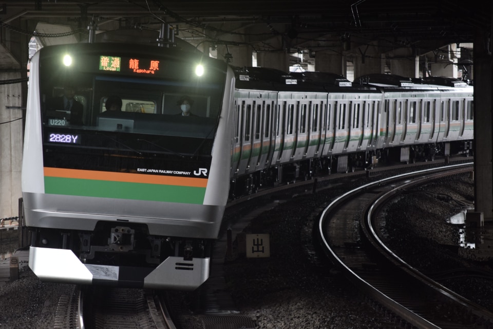 JR東E233系ヤマU220編成<br class="br-sp" />(U220編成)の写真