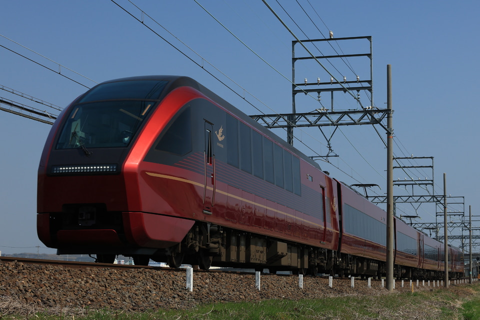 近鉄80000系HV04の写真