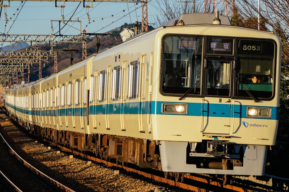 小田急電鉄  8000形 