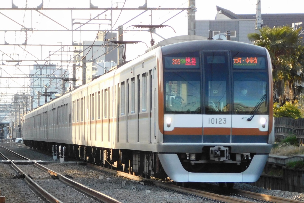 東京メトロ 和光検車区 10000系 10123F