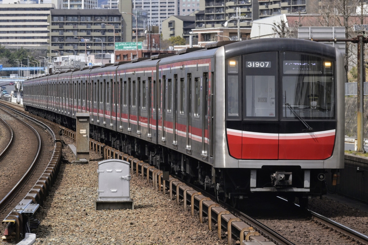 大阪市高速電気軌道 中百舌鳥検車場 30000系 31607F
