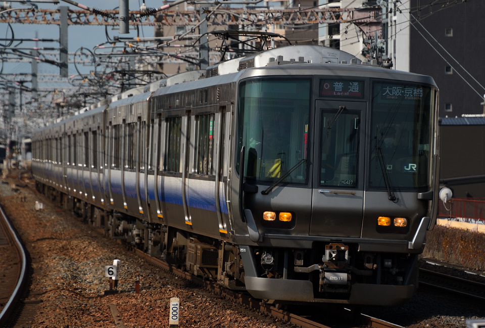 JR西223系HE427編成<br class="br-sp" />(ヒネHE427編成)の写真