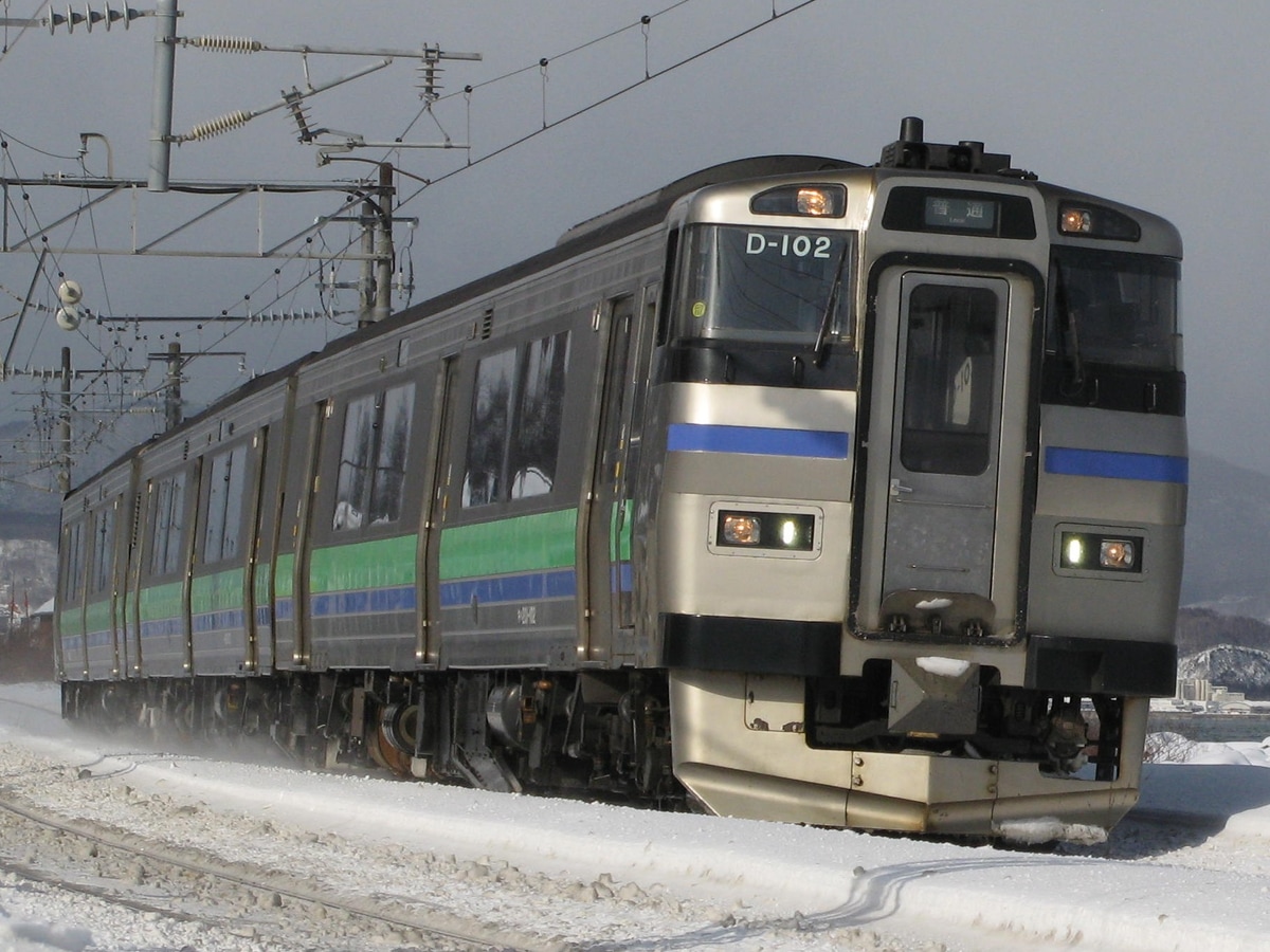 JR北海道 苗穂運転所 キハ201系 D-102