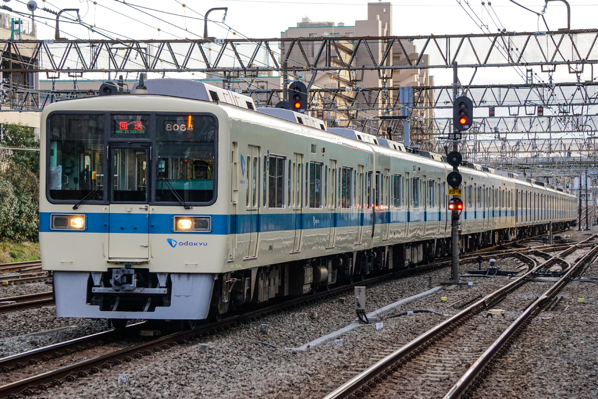 小田急電鉄  8000形 