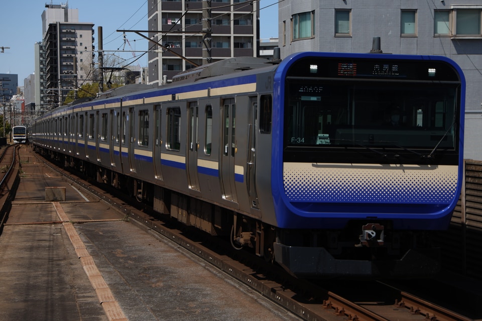 JR東E235系クラF-34編成<br class="br-sp" />(F-34編成)(クラF-34)の写真
