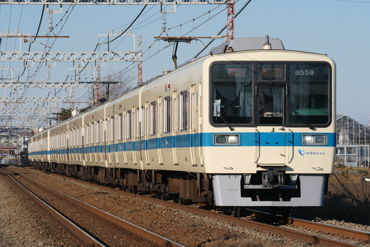 小田急電鉄  8000系 8558F