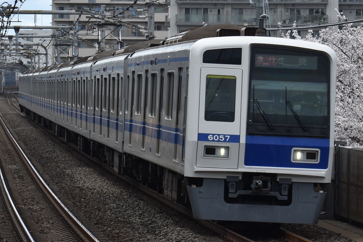 西武鉄道 池袋線車両所小手指車両基地 6000系 6157F
