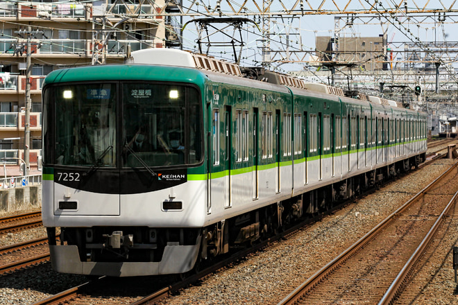 寝屋川車庫7200系7202Fを関目駅で撮影した写真