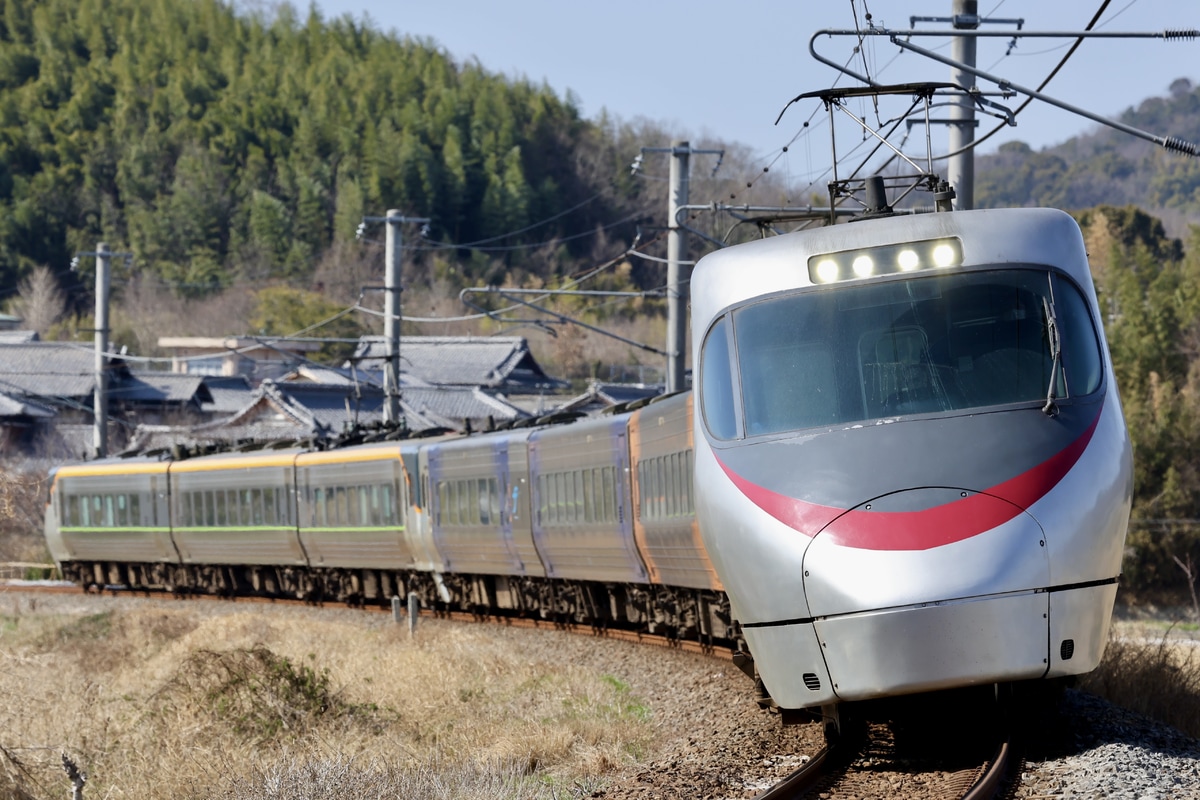 JR四国 松山運転所 8000系 L5編成
