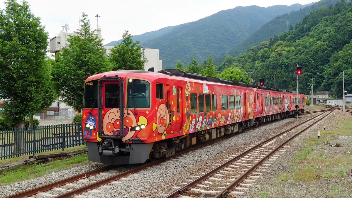 JR四国 高知運転所 2700系 2803