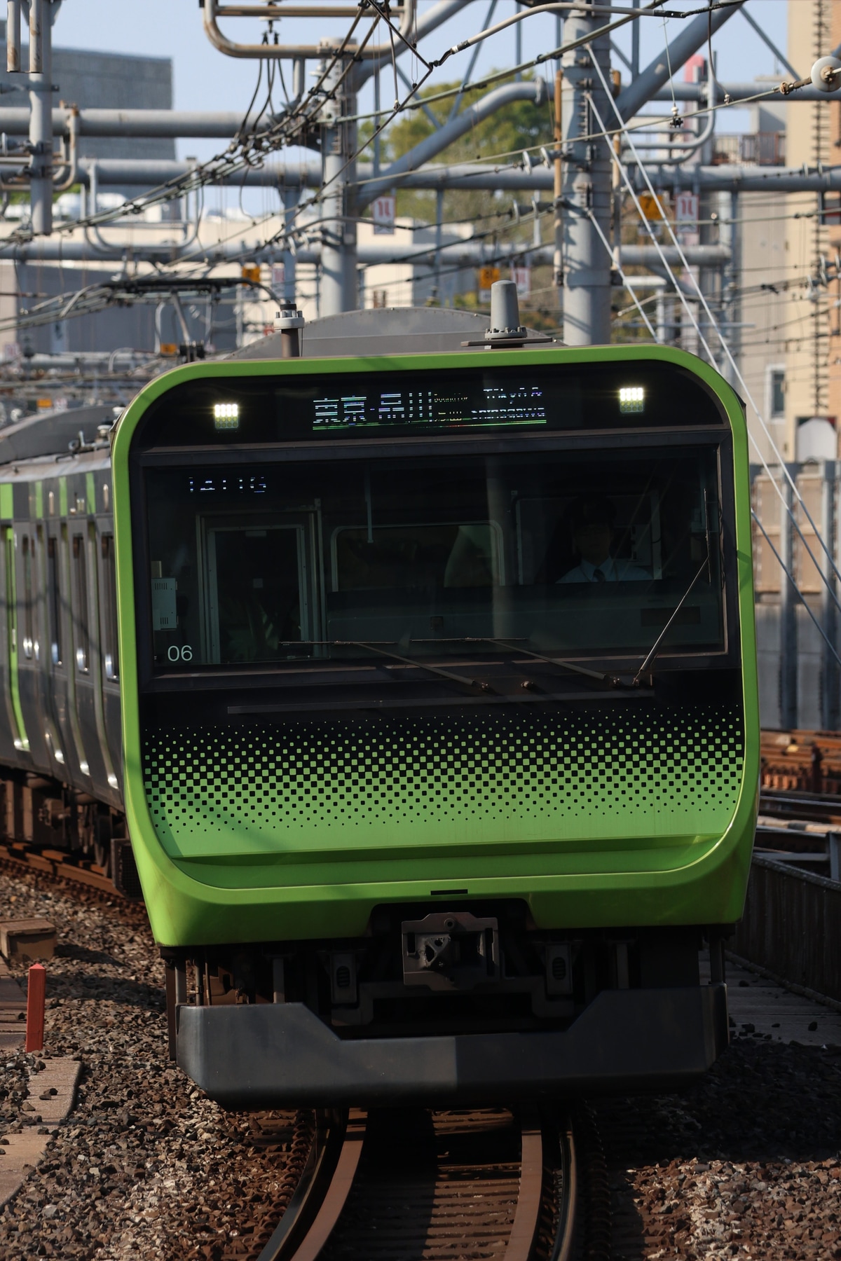 JR東日本 東京総合車両センター本区 E235系 トウ06編成