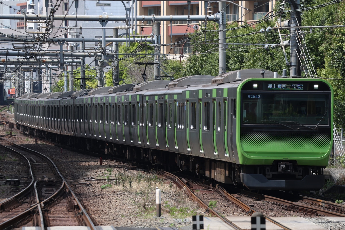 JR東日本 東京総合車両センター本区 E235系 トウ41編成
