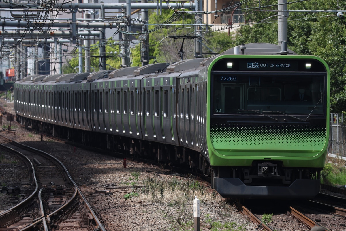 JR東日本 東京総合車両センター本区 E235系 トウ30編成
